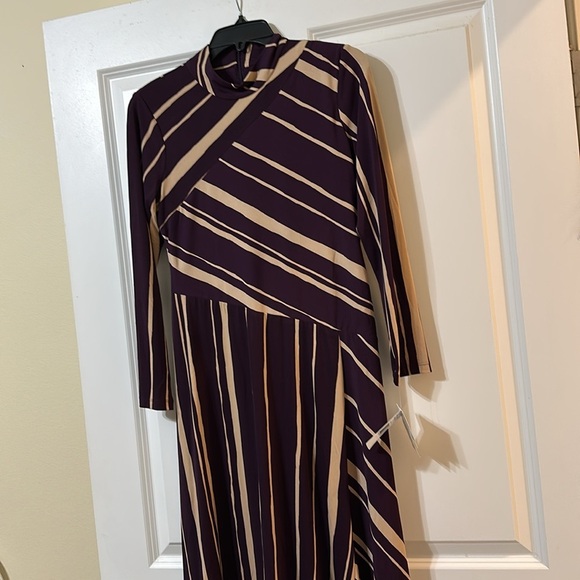 Taylor Dress Printed Asymmetrical-Hem‎ Long-Sleeve, Women's Size 4 Petite - Picture 5 of 11